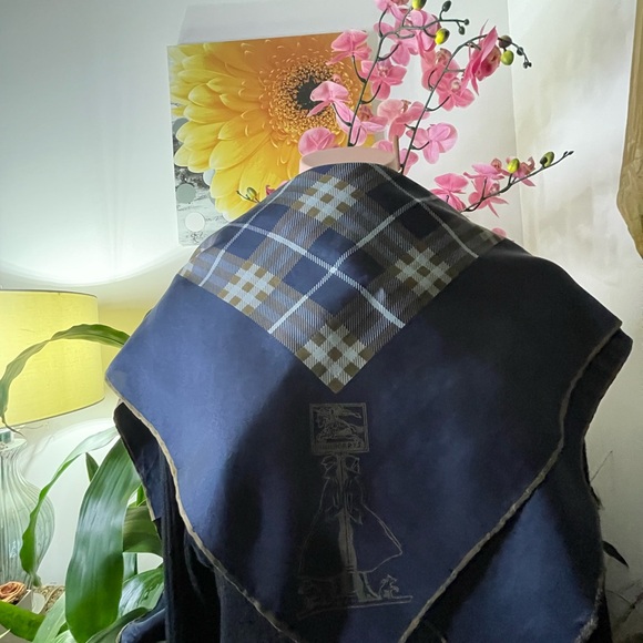 Burberry Silk Scarf. - Picture 9 of 14